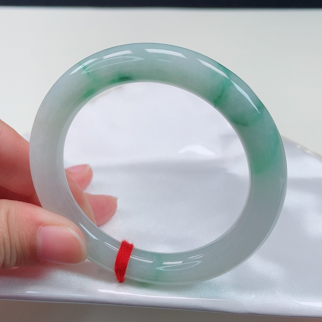 翡翠手镯未镶嵌54圆条