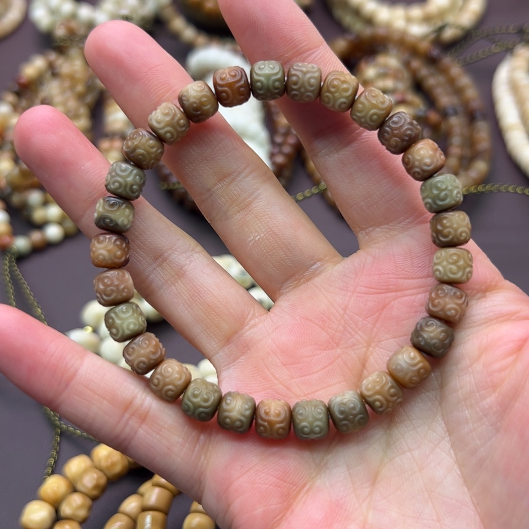 ****艳吊坠龙脊菩提回纹