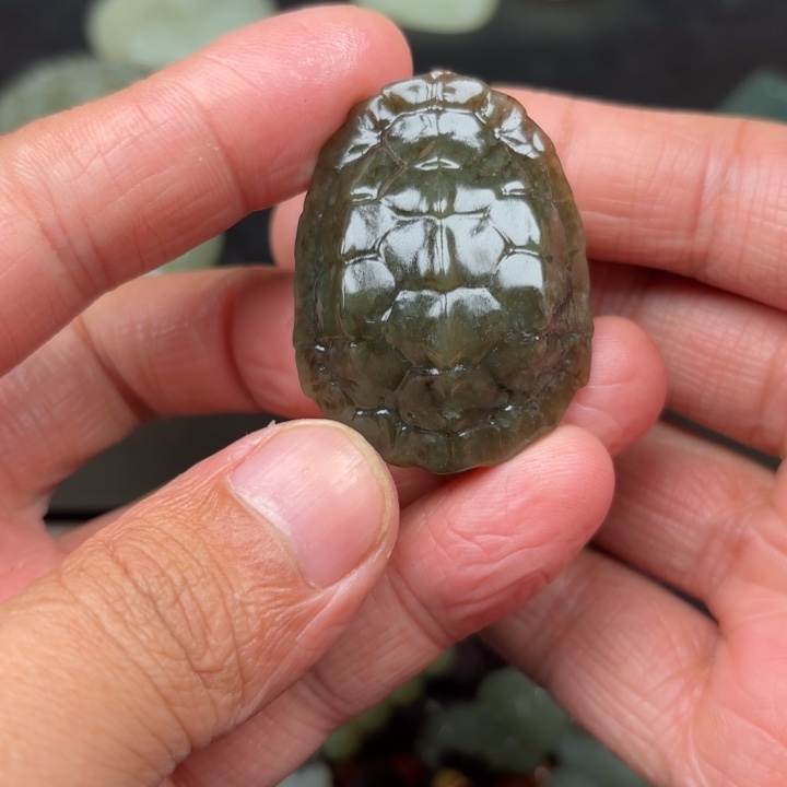 和田玉吊坠未镶嵌