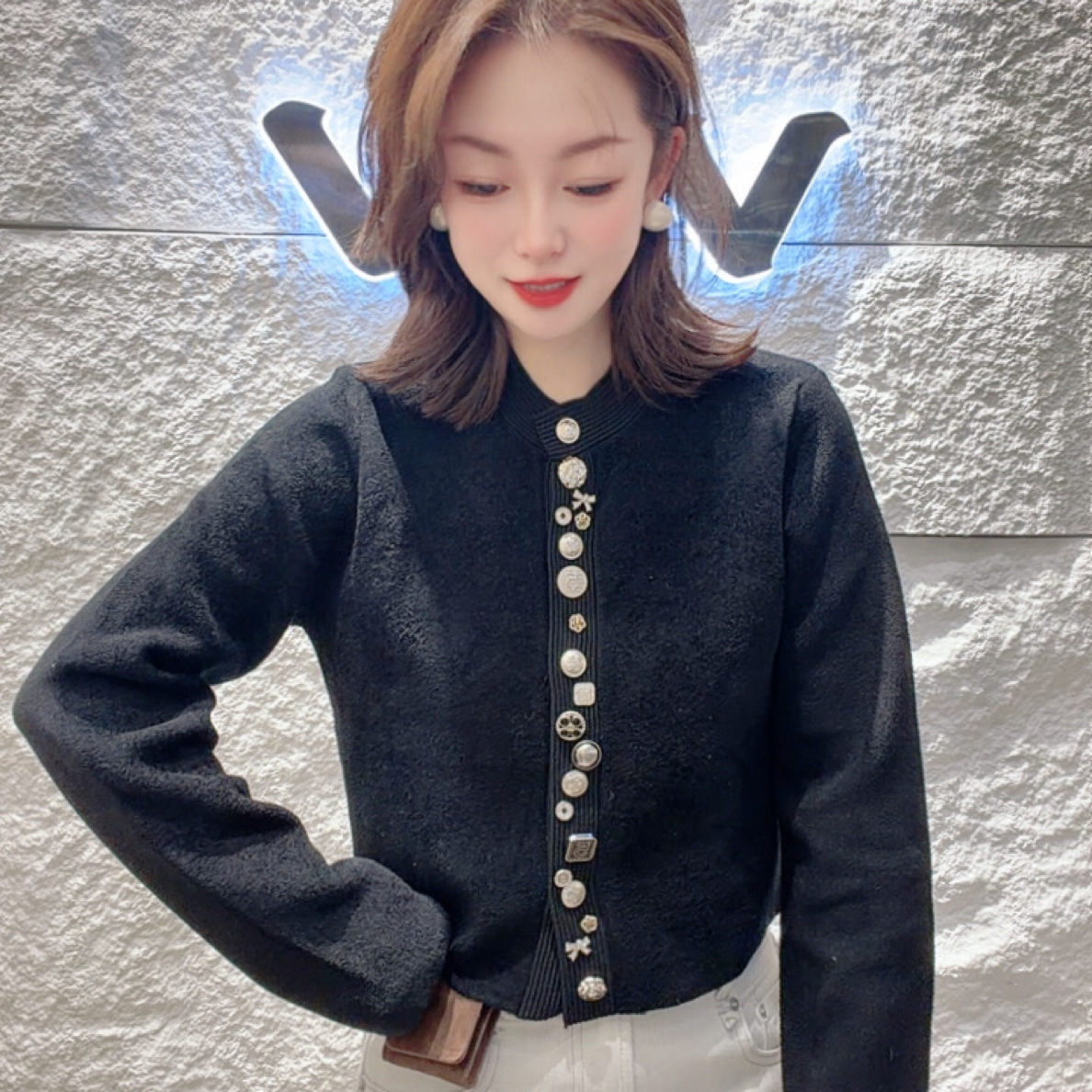 2025新款小香风多扣短款针织衫（208）