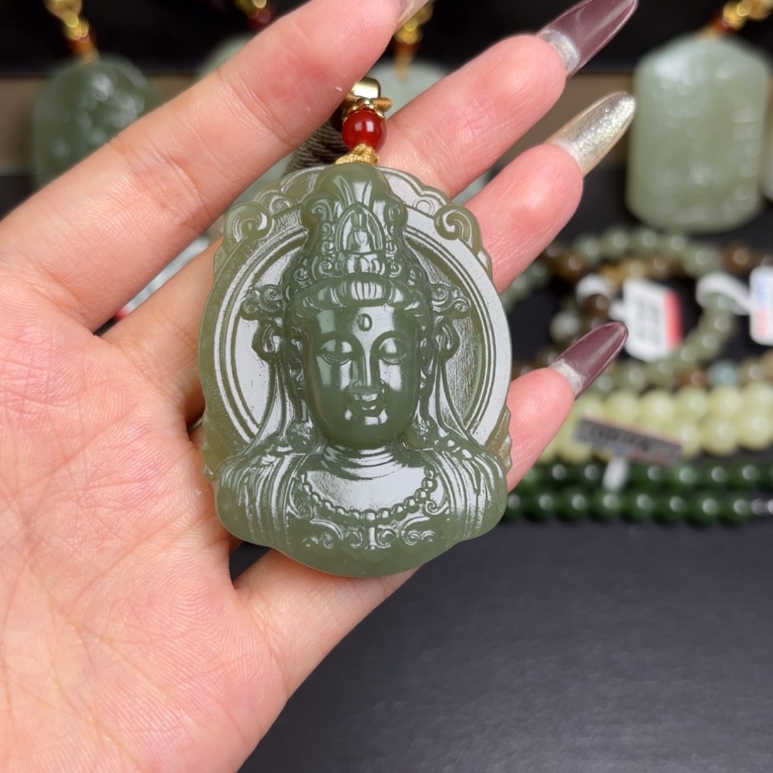 和田玉未镶嵌颈饰