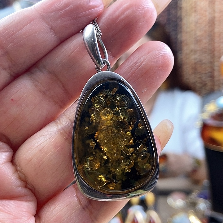 琥珀银S925镶嵌颈饰吊坠