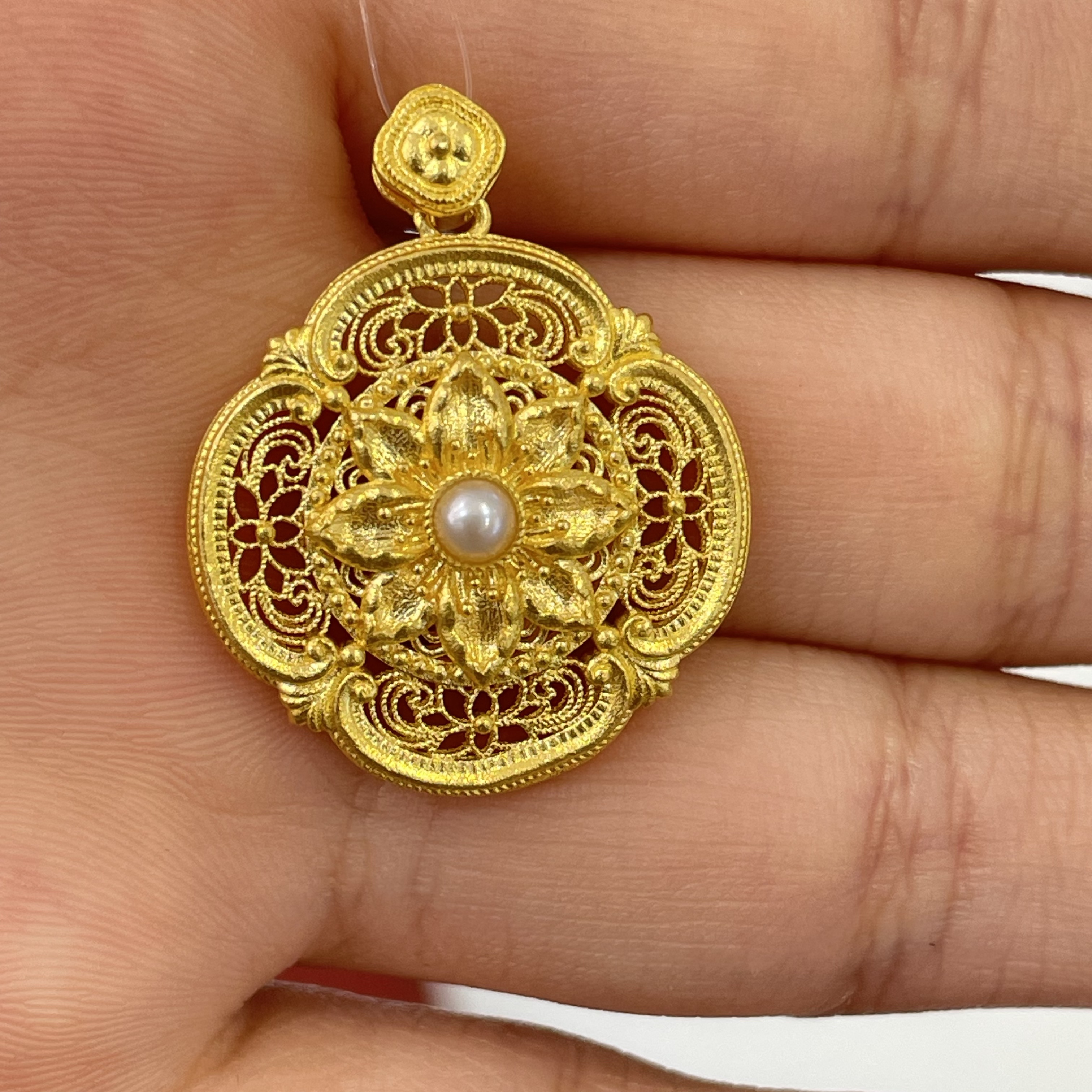 足金镶嵌黄金吊坠11.24克·净金重