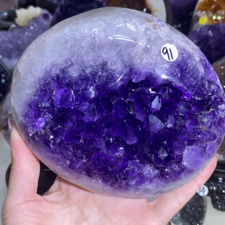 未镶嵌水晶大型摆件（非配饰）