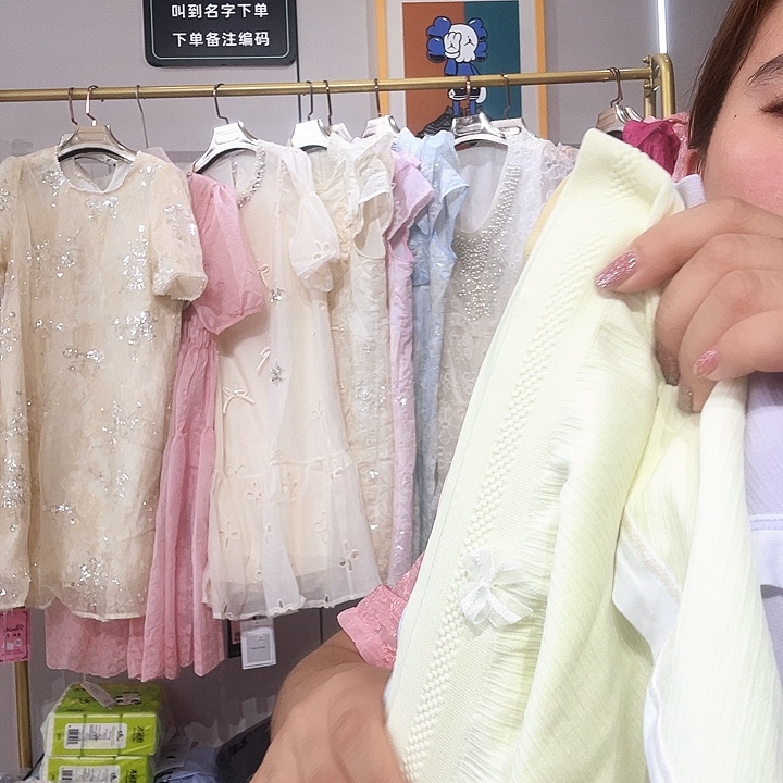 闪电购内裤八条装