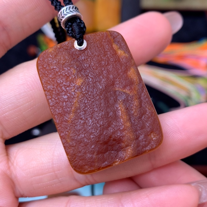 天然原皮切牌吊坠