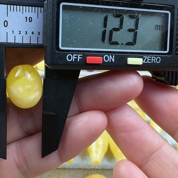相***好蜜蜡未镶嵌裸石36杂
