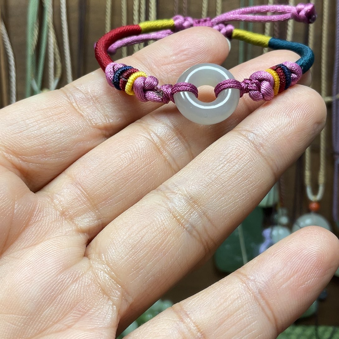 和田玉未镶嵌手绳