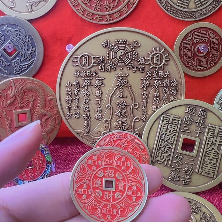 精品山花钱护您万周全（现代工艺品