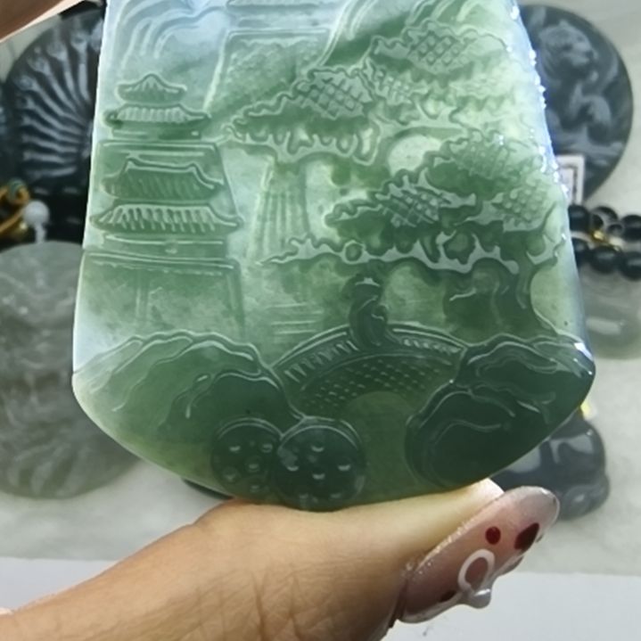 翡翠吊坠(不含链)未镶嵌