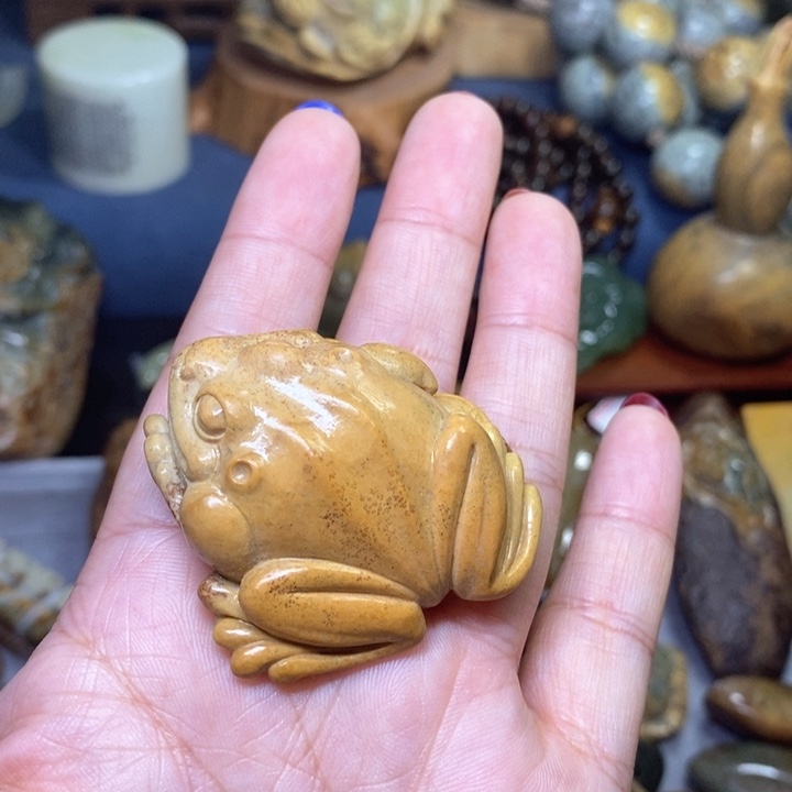 岫岩河磨玉（透闪石质玉）小摆把件未镶嵌