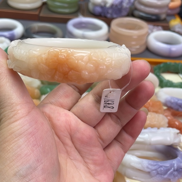 未镶嵌石英岩玉珠宝奇石过****?