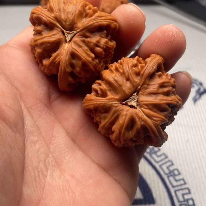 超****文玩核桃吊坠三棱三棱三棱三棱