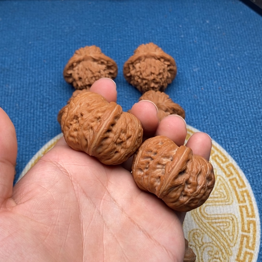 ****朴把件文玩核桃42全品元宝