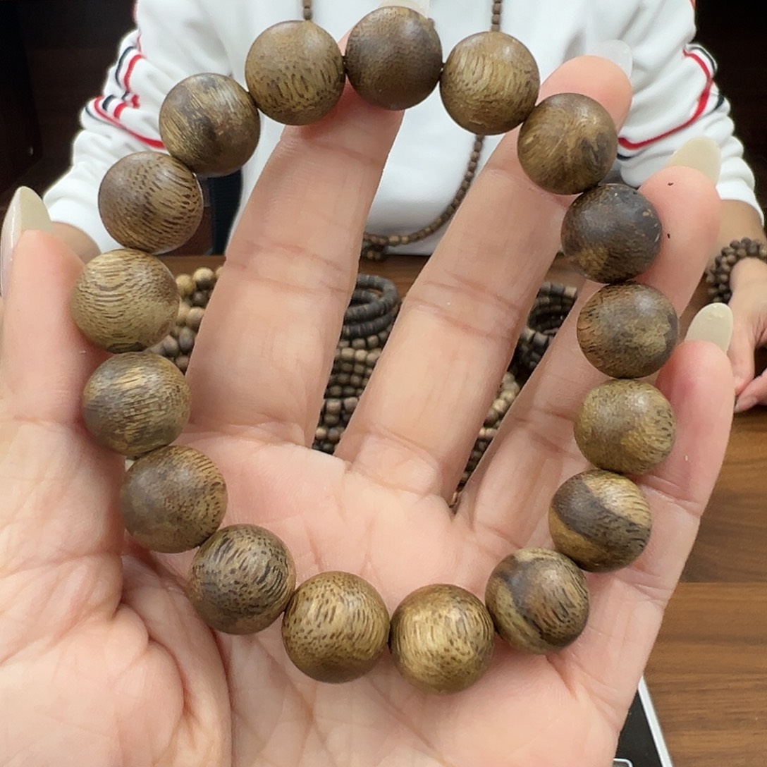 沉香香囊沉香沉香海南瘤疤1.3圆珠单圈多样性发一