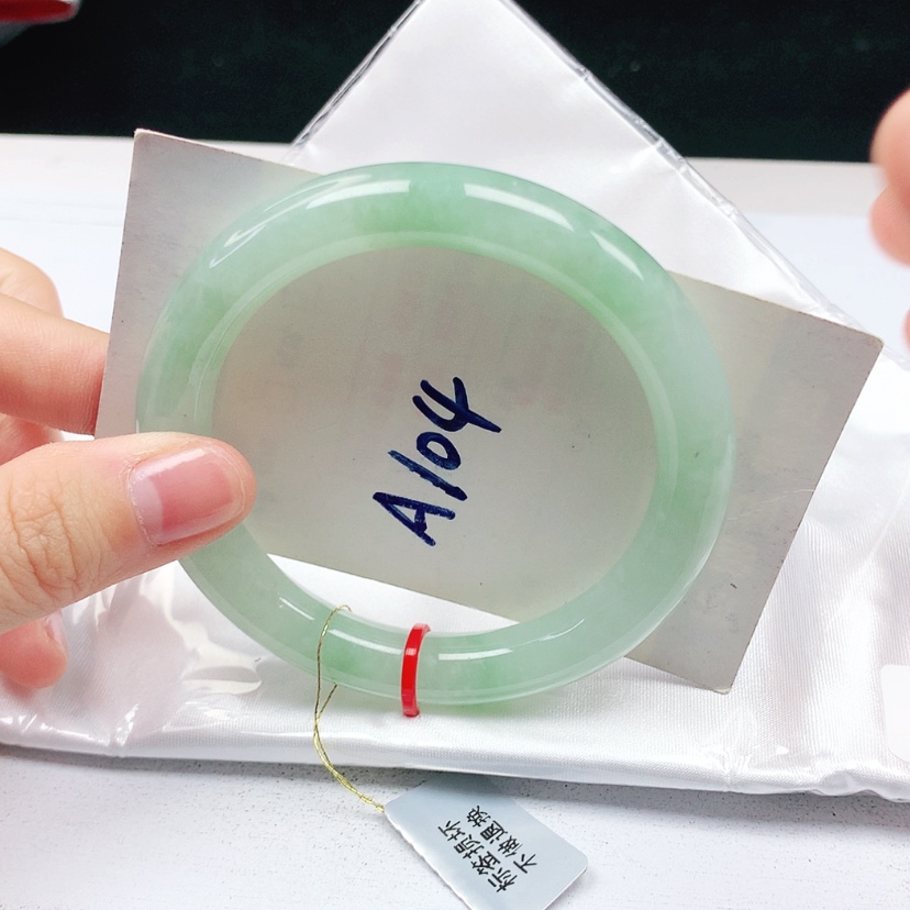 【闪购商品】翡翠手镯（圆镯）未镶嵌天然缅甸a货手镯55+