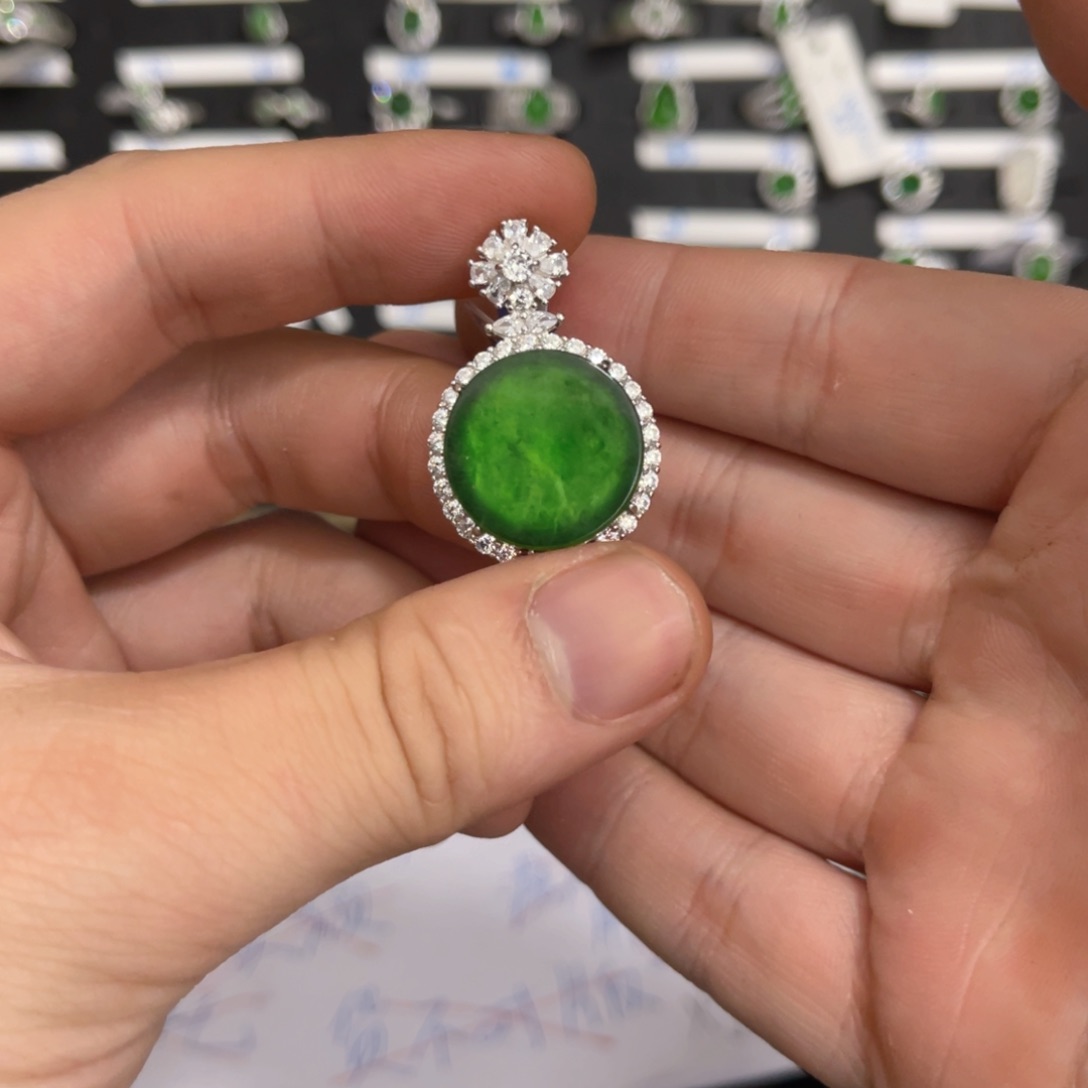 翡翠戒指银S925镶嵌翡翠吊坠