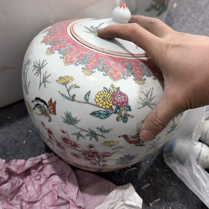 摆件A****球景德镇陶瓷学院副院长