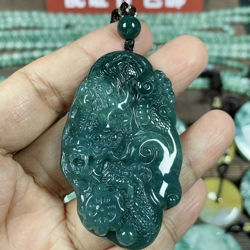 【闪购商品】翡翠颈饰未镶嵌玉吊坠翡翠玉随性龙牌