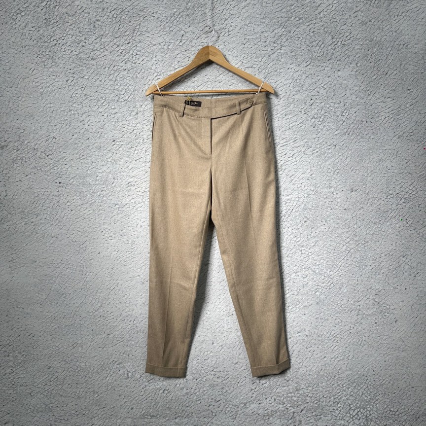 未使用 maje LP卡其色裤子44码