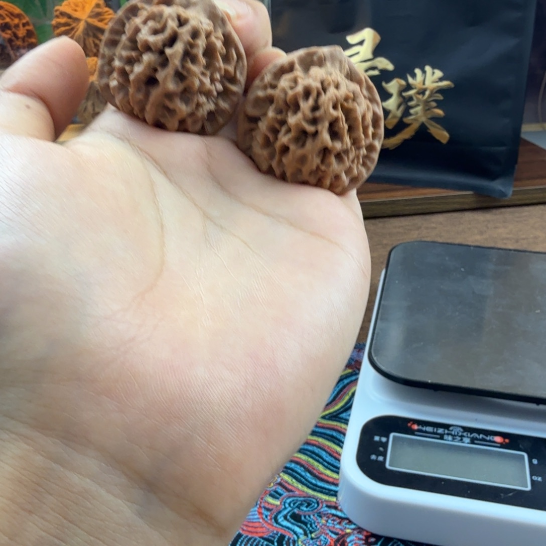 1***1吊坠龙脊菩提秦岭闷尖狮子头