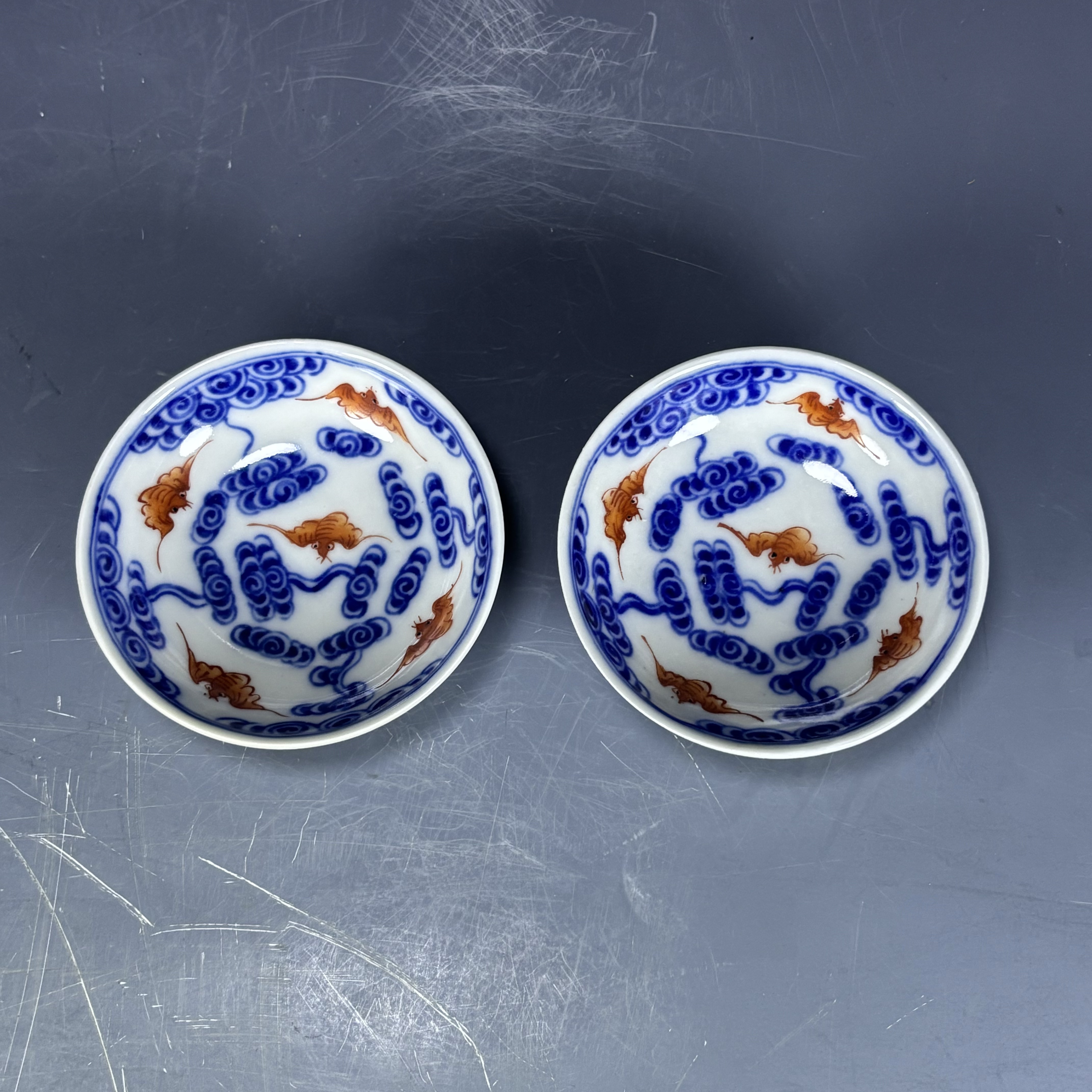 ｛来福甄选｝宣统 青花矾红洪福齐天小碟一对