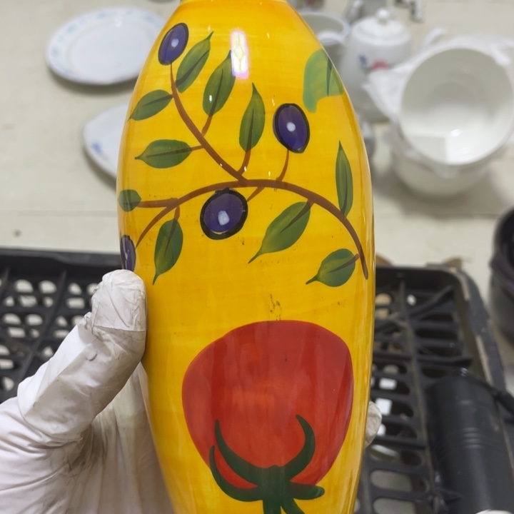 其他盘子碗砂锅都有