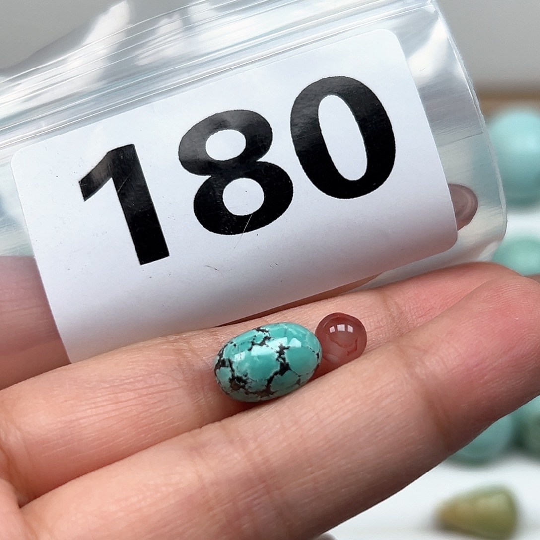 南红玛瑙颈饰未镶嵌