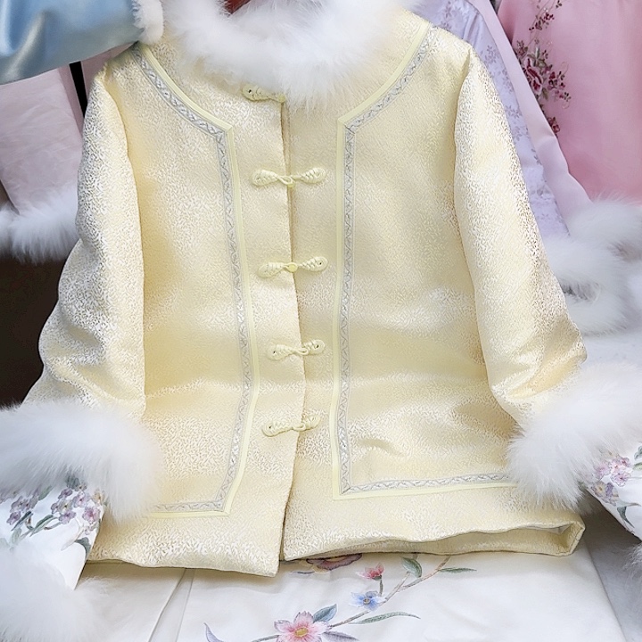 织绣真丝黄色对襟羽绒服