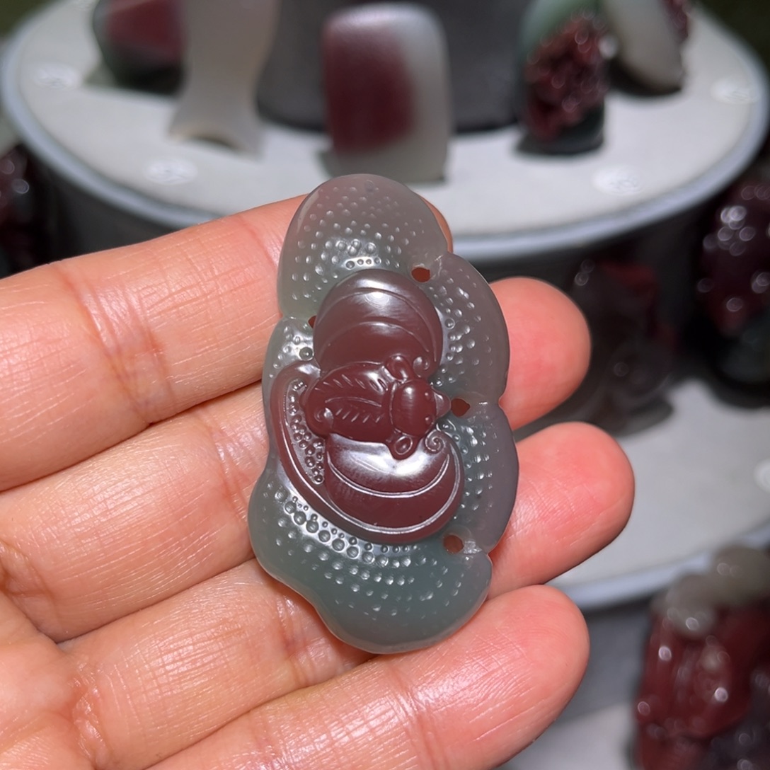 琉***月玛瑙/玉髓未镶嵌颈饰