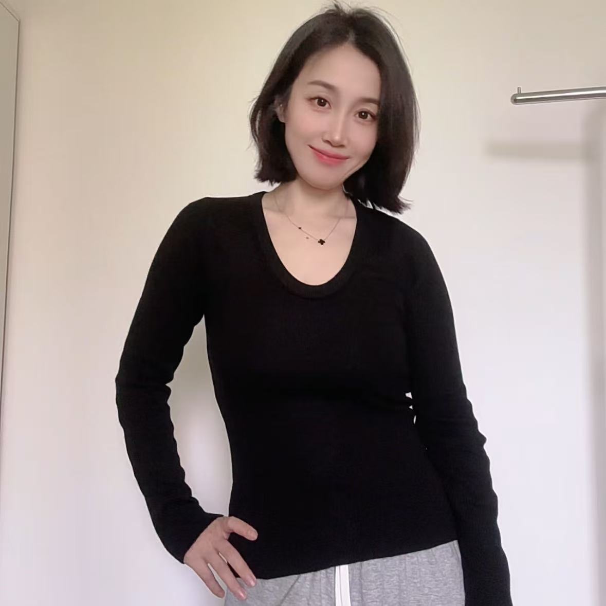 秋冬修身显瘦气质U领长袖加绒针织打底衫上衣