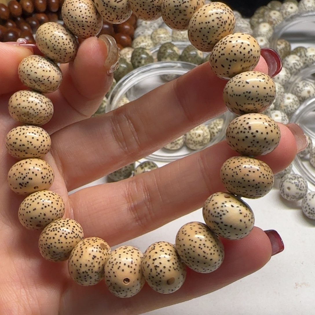 星月菩提吊坠1310奶油籽