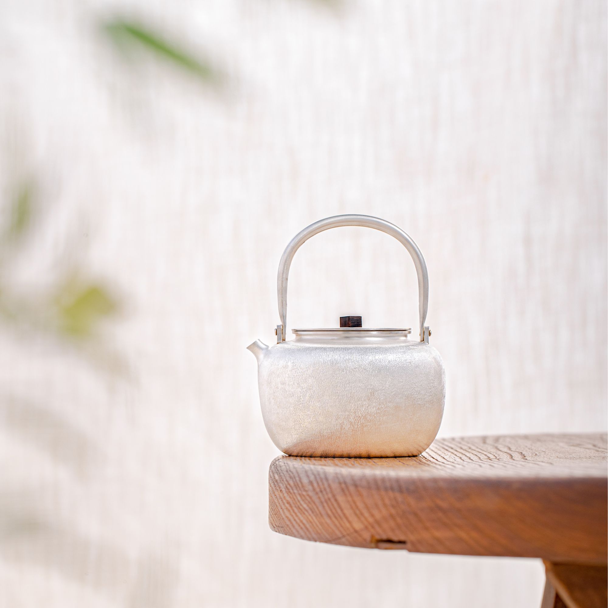 蜂鸟工坊 名匠优选  银把四方木钮拉丝素款提梁小壶 MJYXA3062