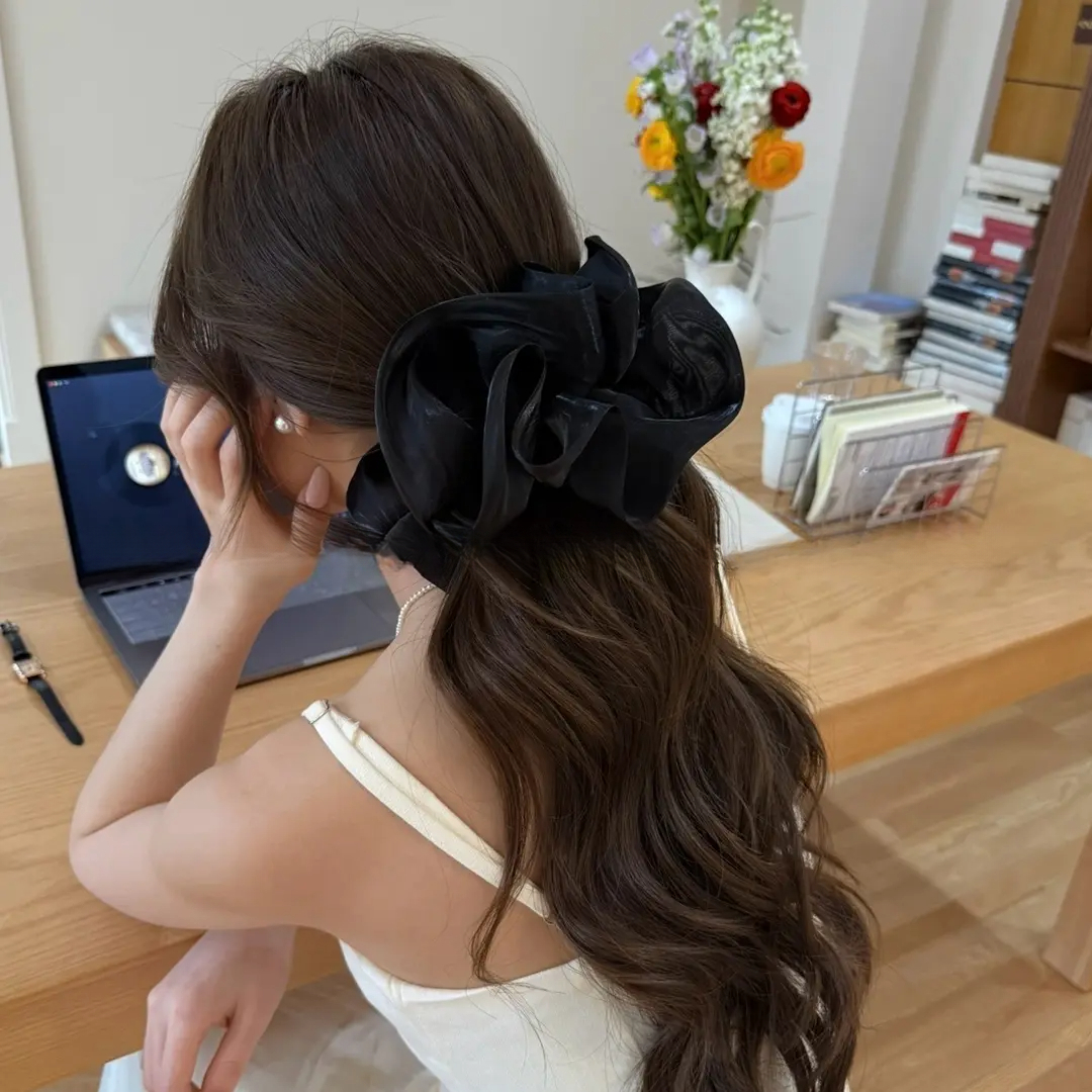 超大号流光少女～木耳褶皱香蕉夹显脸小百搭发饰高级感网纱发饰商品图