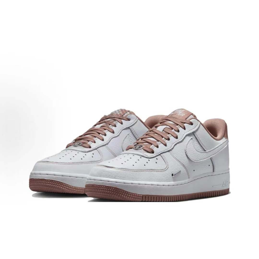 NIKE耐克Air Force 1 百搭舒适 耐磨低帮板鞋女款白粉IB6543-100