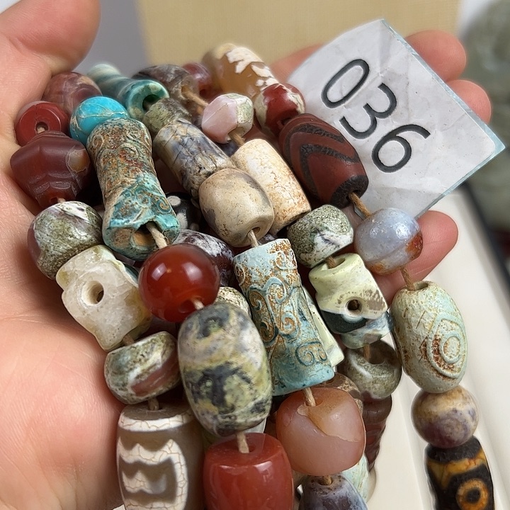 玛瑙/玉髓颈饰未镶嵌玩****）