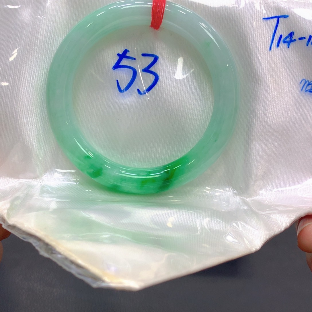 翡翠未镶嵌手镯翡翠27