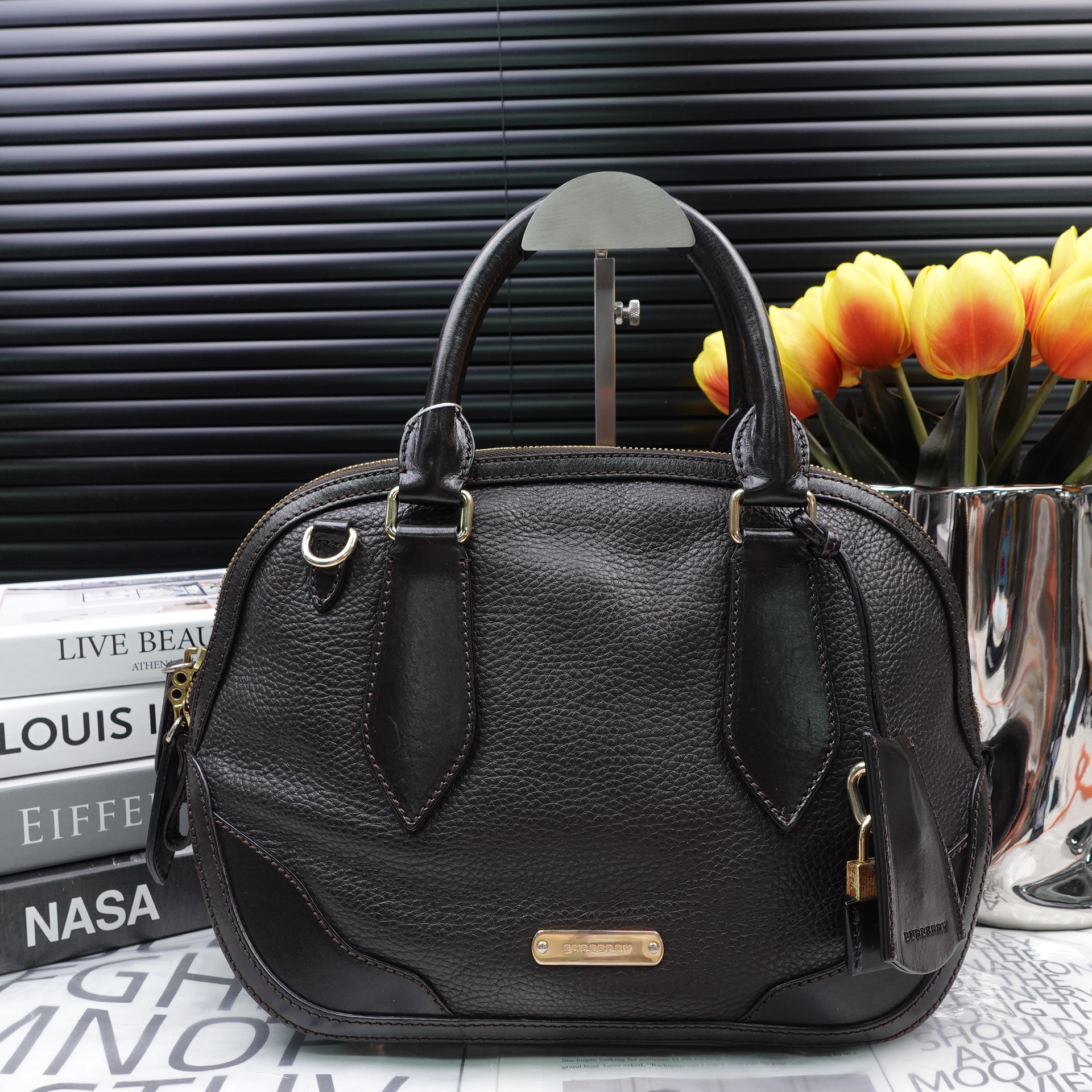 95新 BURBERRY/博柏利 巴宝莉/单肩T10246544