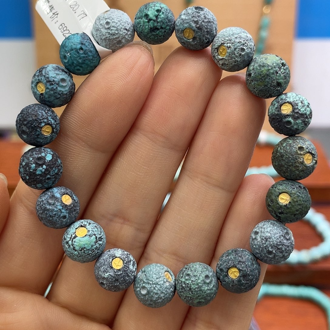 绿松石未镶嵌珠宝奇石