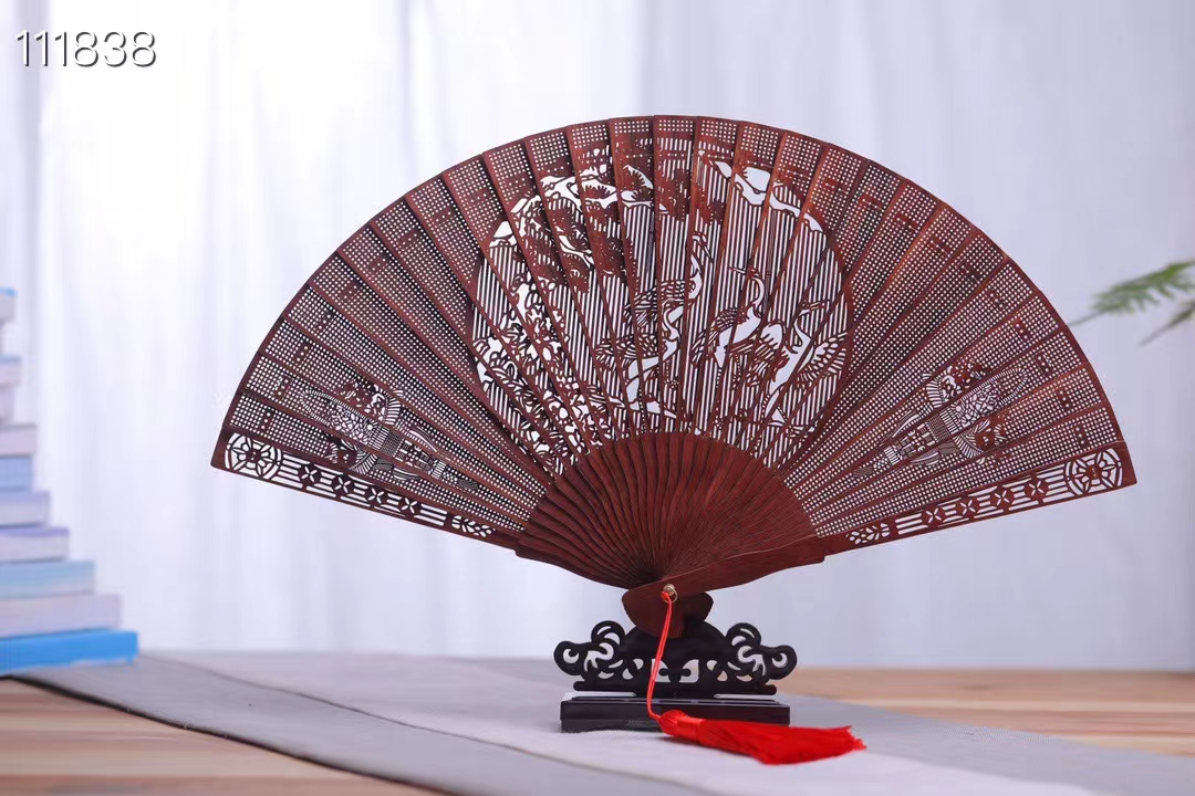 缅花松鹤延年扇子