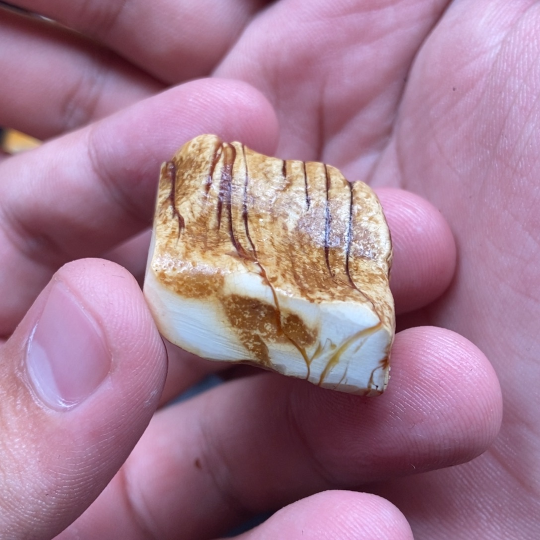 定制琥珀未镶嵌定制