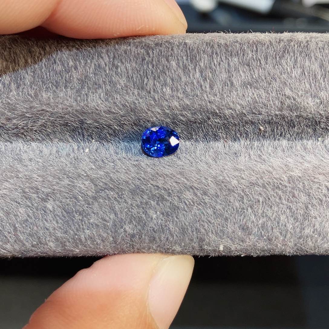 蓝宝石裸石未镶嵌0.65克拉