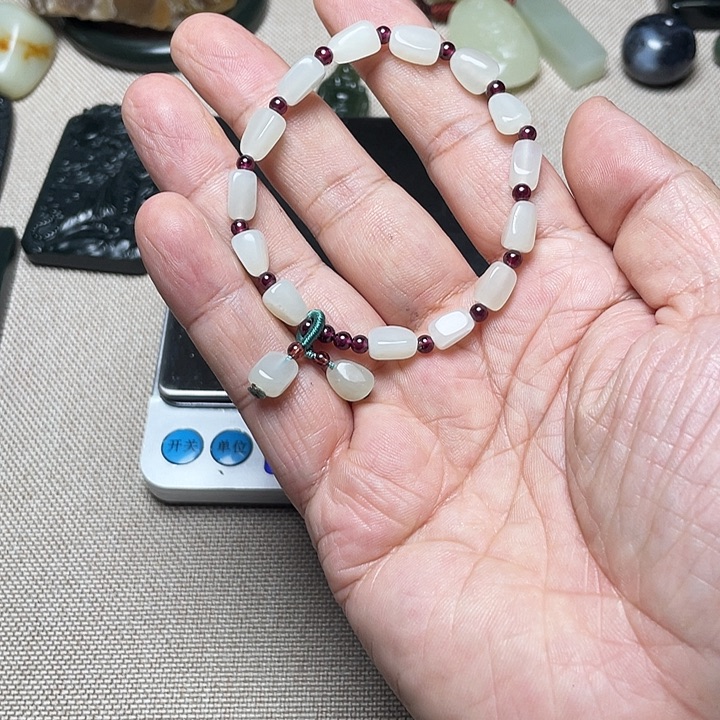 和田玉（糖玉）未镶嵌包链