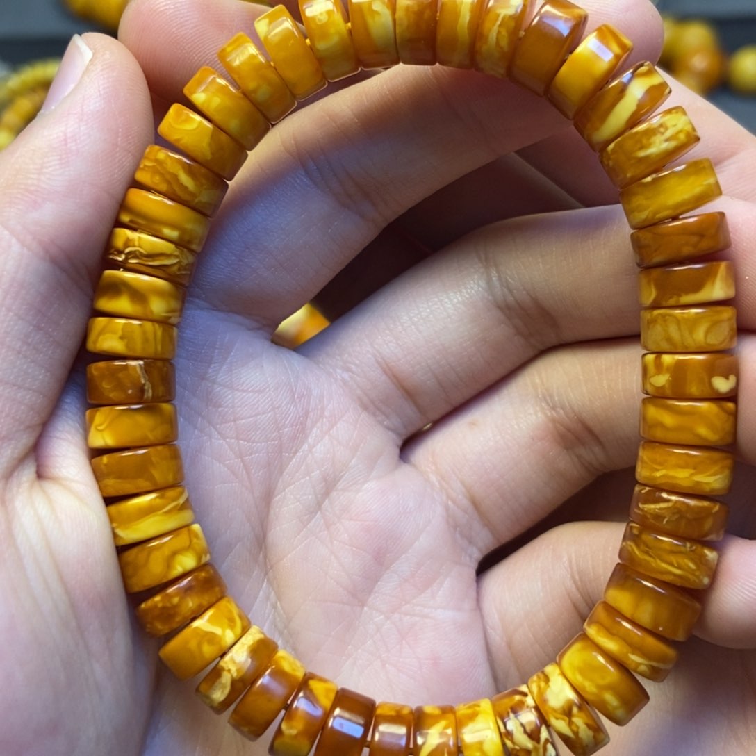 未镶嵌琥珀珠宝奇石