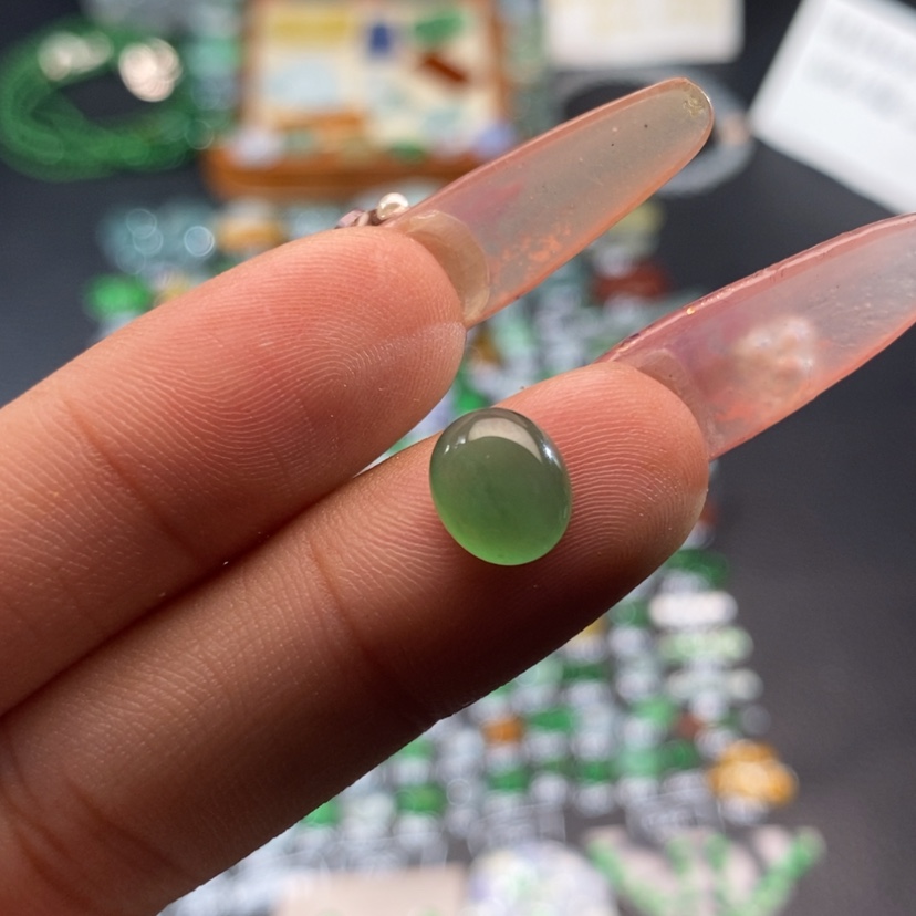 【闪购商品】翡翠挂件未镶嵌蛋