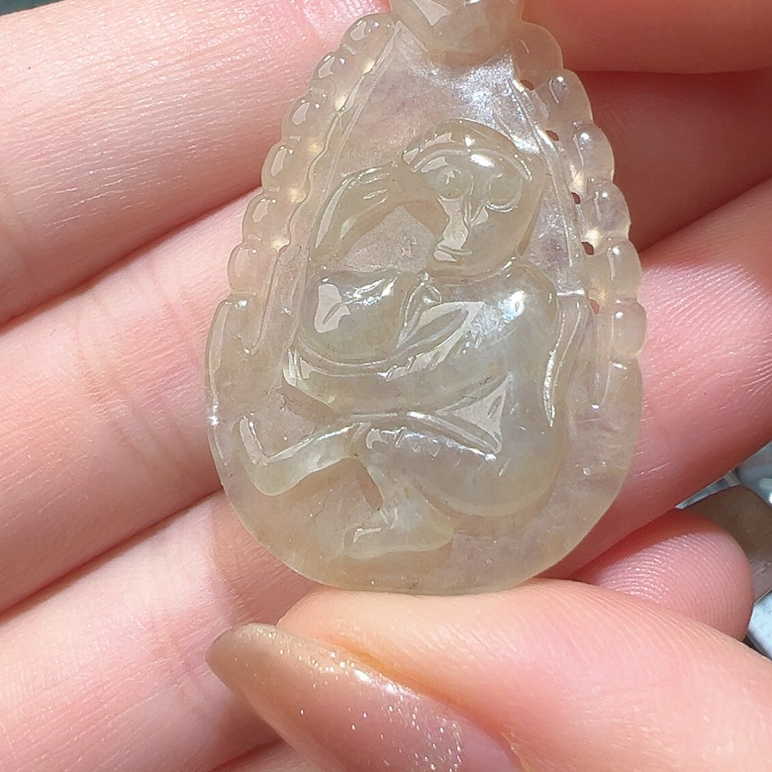 翡翠颈饰未镶嵌吊坠