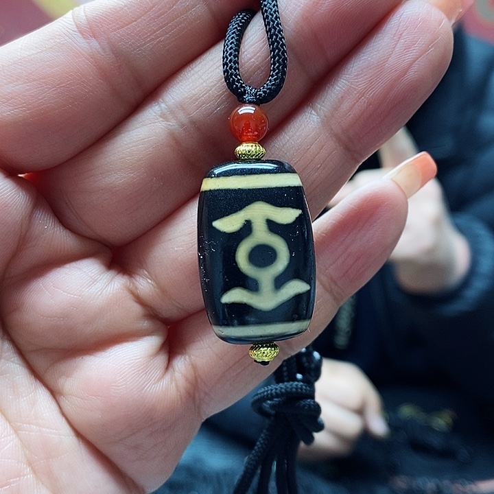 玛瑙/玉髓颈饰合金