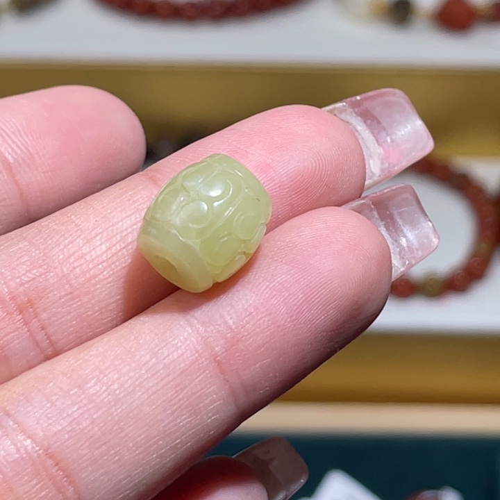 南红玛瑙回纹桶珠未镶嵌