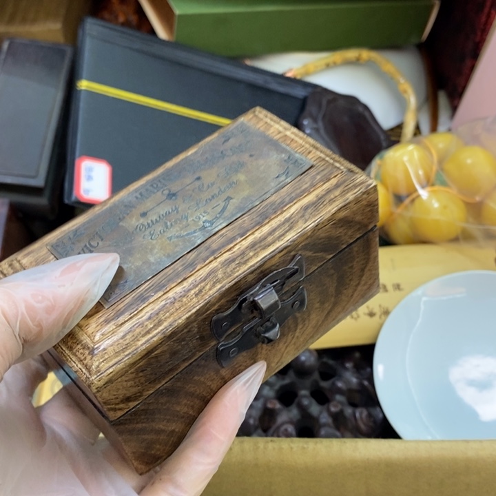 瓷片哦哦哦哦哦哦哦哦 