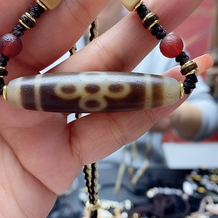 玛瑙/玉髓颈饰合金